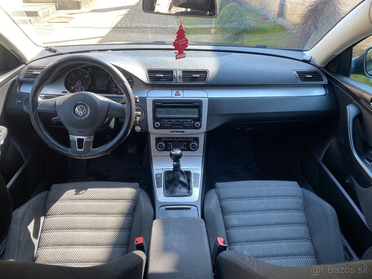 Volkswagen Passat B6 - 9