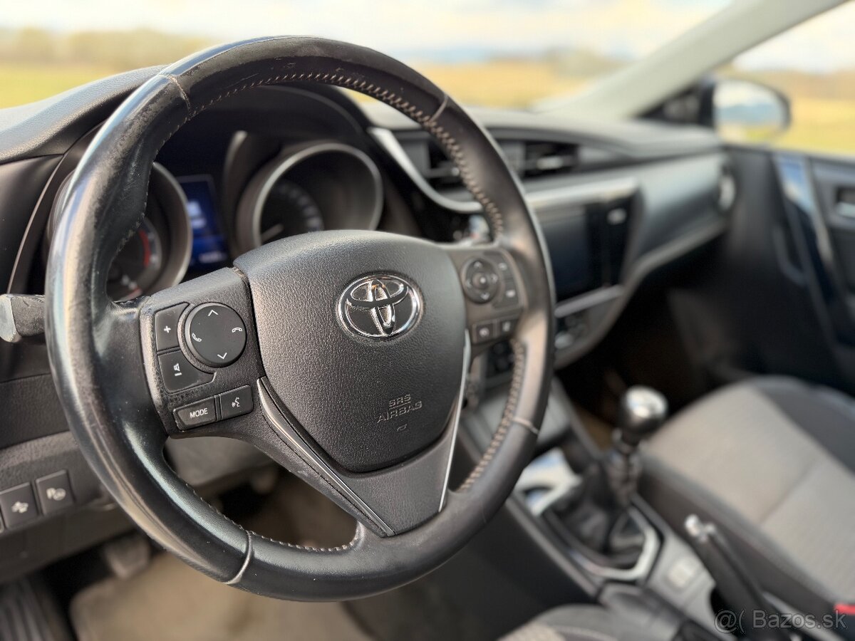Toyota Auris 1.6 benzín 97kW Active Trend Plus - 9