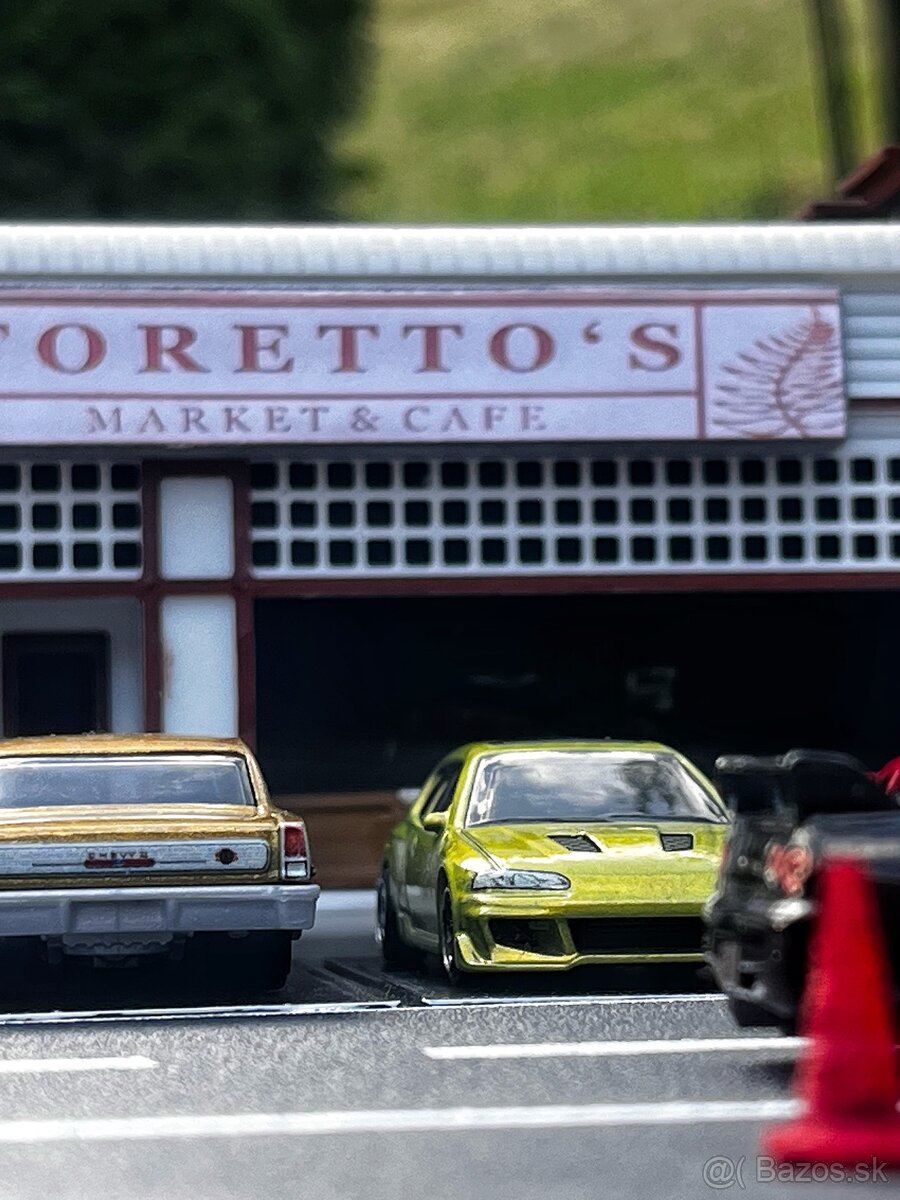 Diorama 1:64 Toretto’s Sandwich Shop - 9