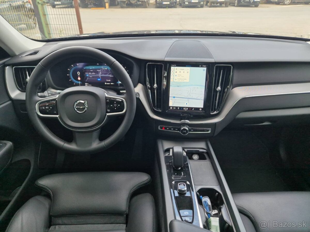 Volvo XC60 2.0 B5 mHEV Ultimate Black Edition AWD A/T - 9