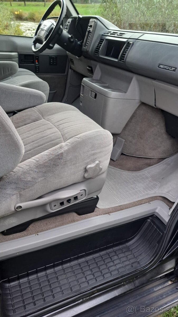 Predam jedinecny Chevrolet Astro 4x4 - 9