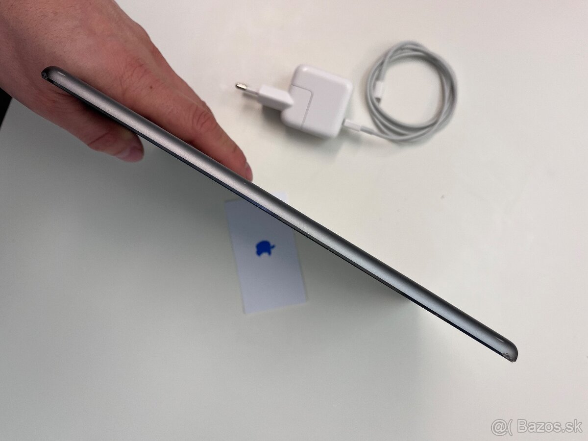 Apple iPad Air 16GB Wifi 1. generácia - 9