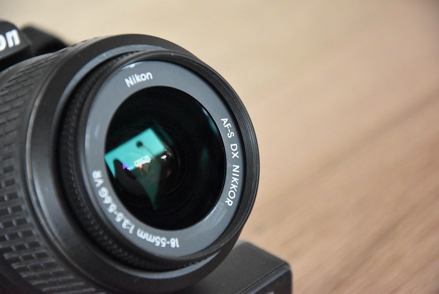 Nikon d3200 s VR 18-55 + brasna + power banka + pamat. karta - 9