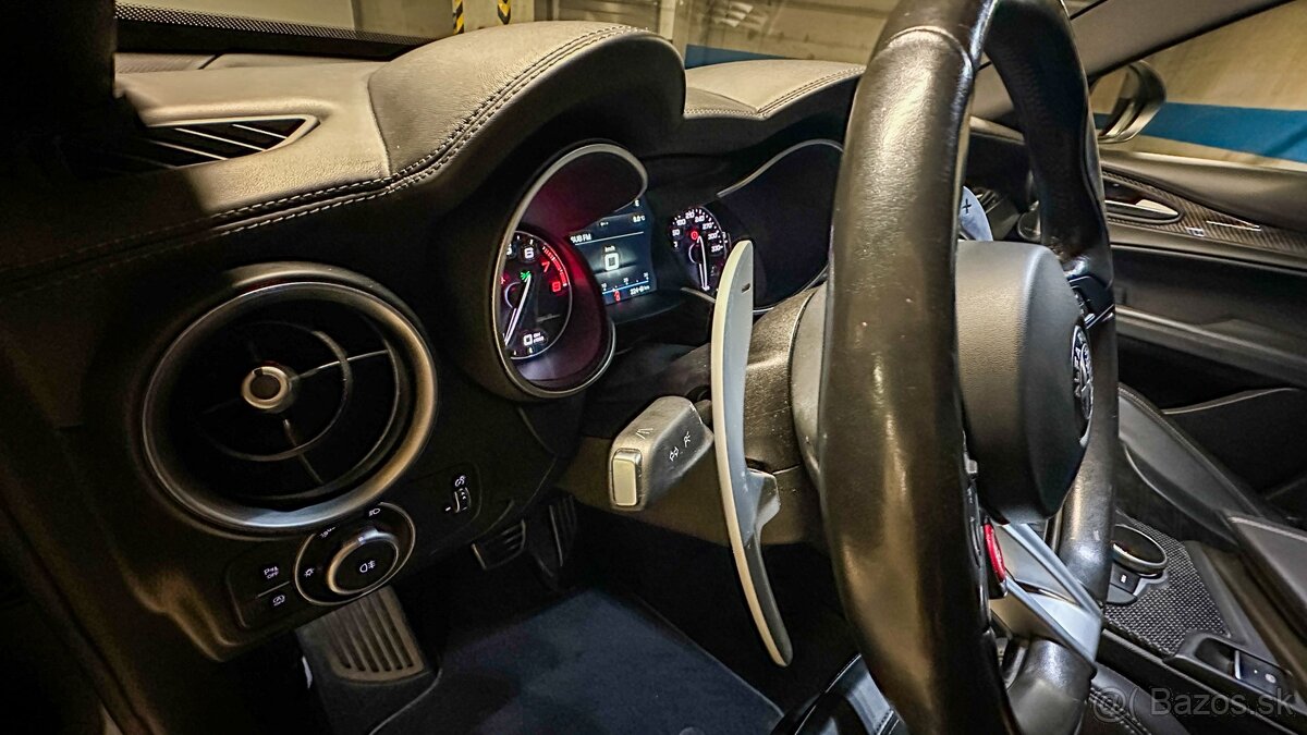 Alfa Romeo Stelvio QV - 9