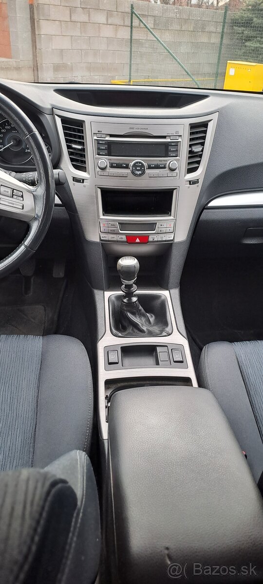 Subaru Legacy 2.0i 4×4 AWD - 9