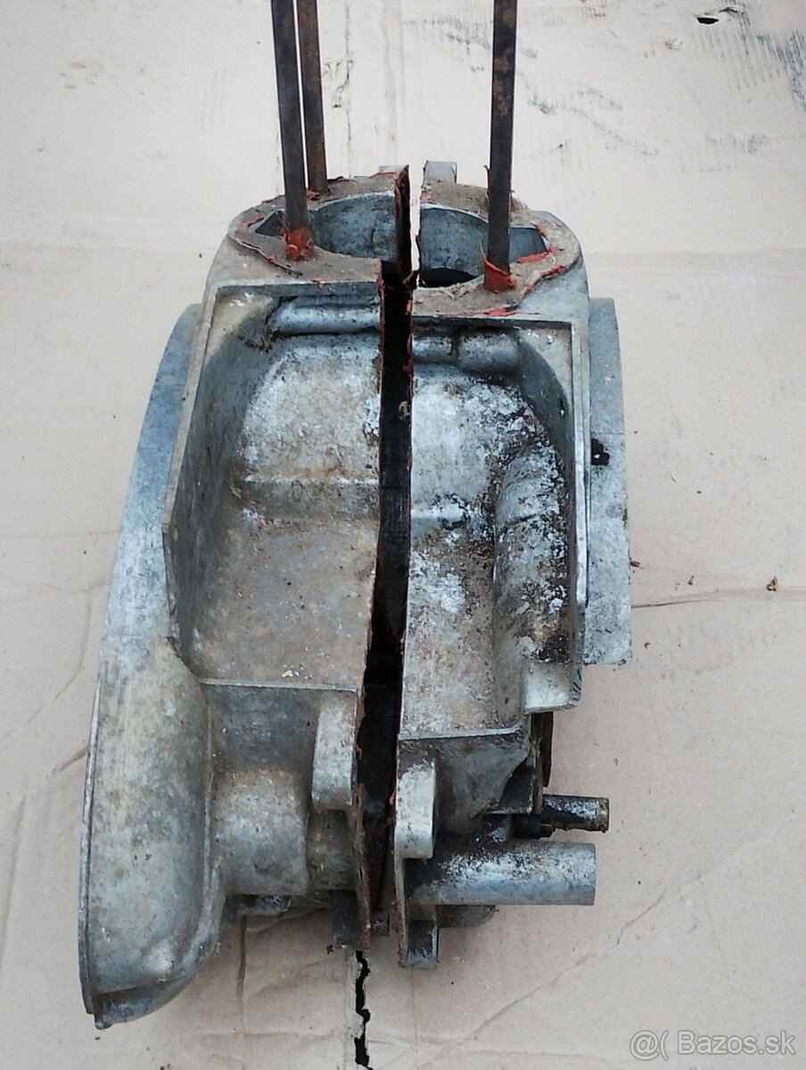 Predam kartre a kryty motorov Jawa - 9