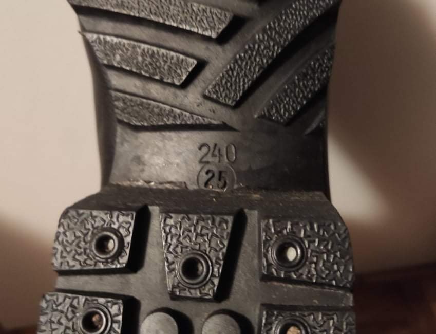 Predam vojenske čižmy - 9