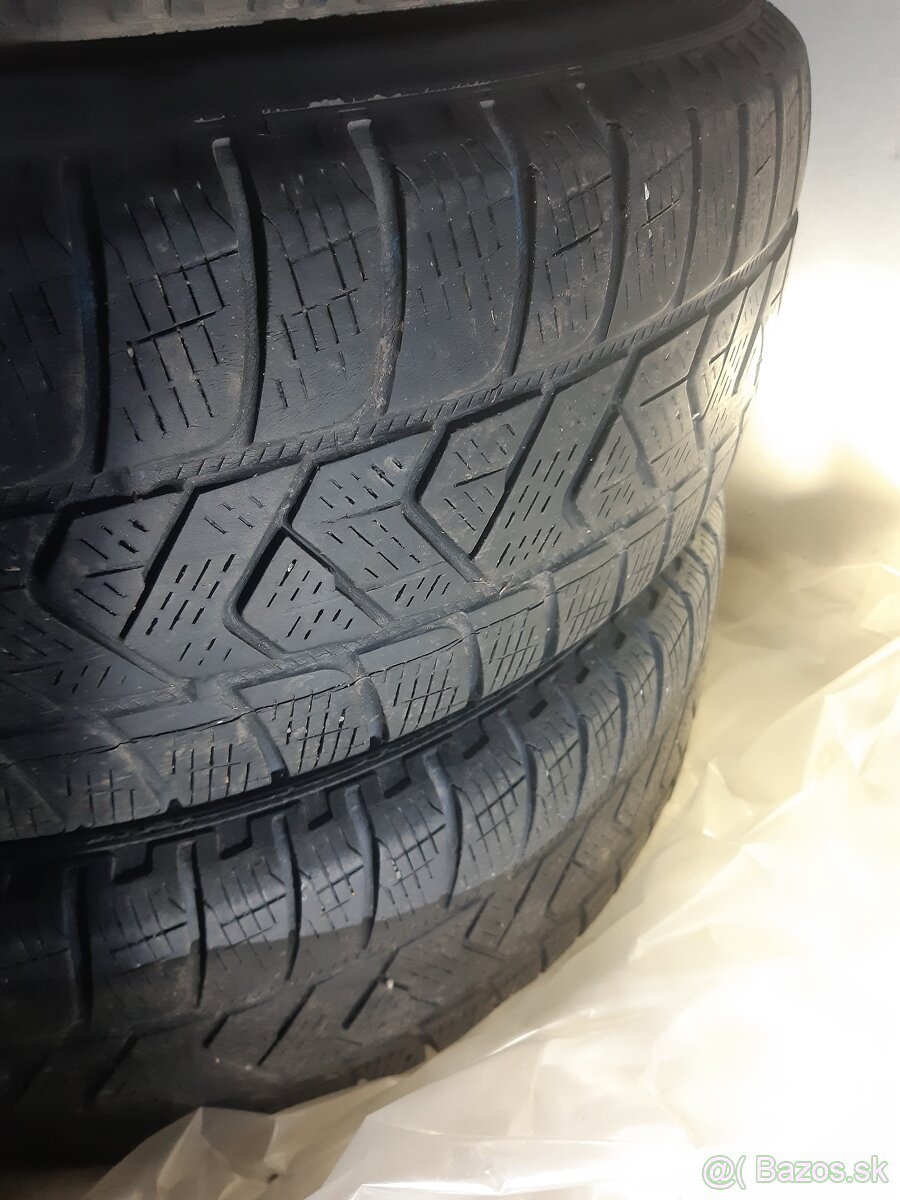 Pirelli 215/70/R16 104H,SUV,pneumatiky - 9