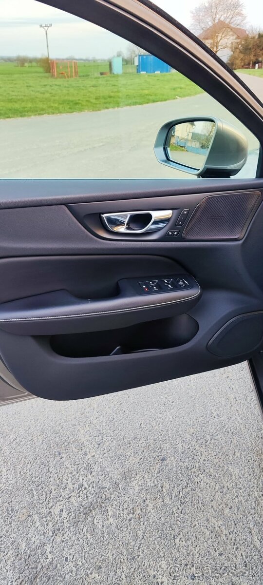 Volvo V60 D4 Inscription - 9