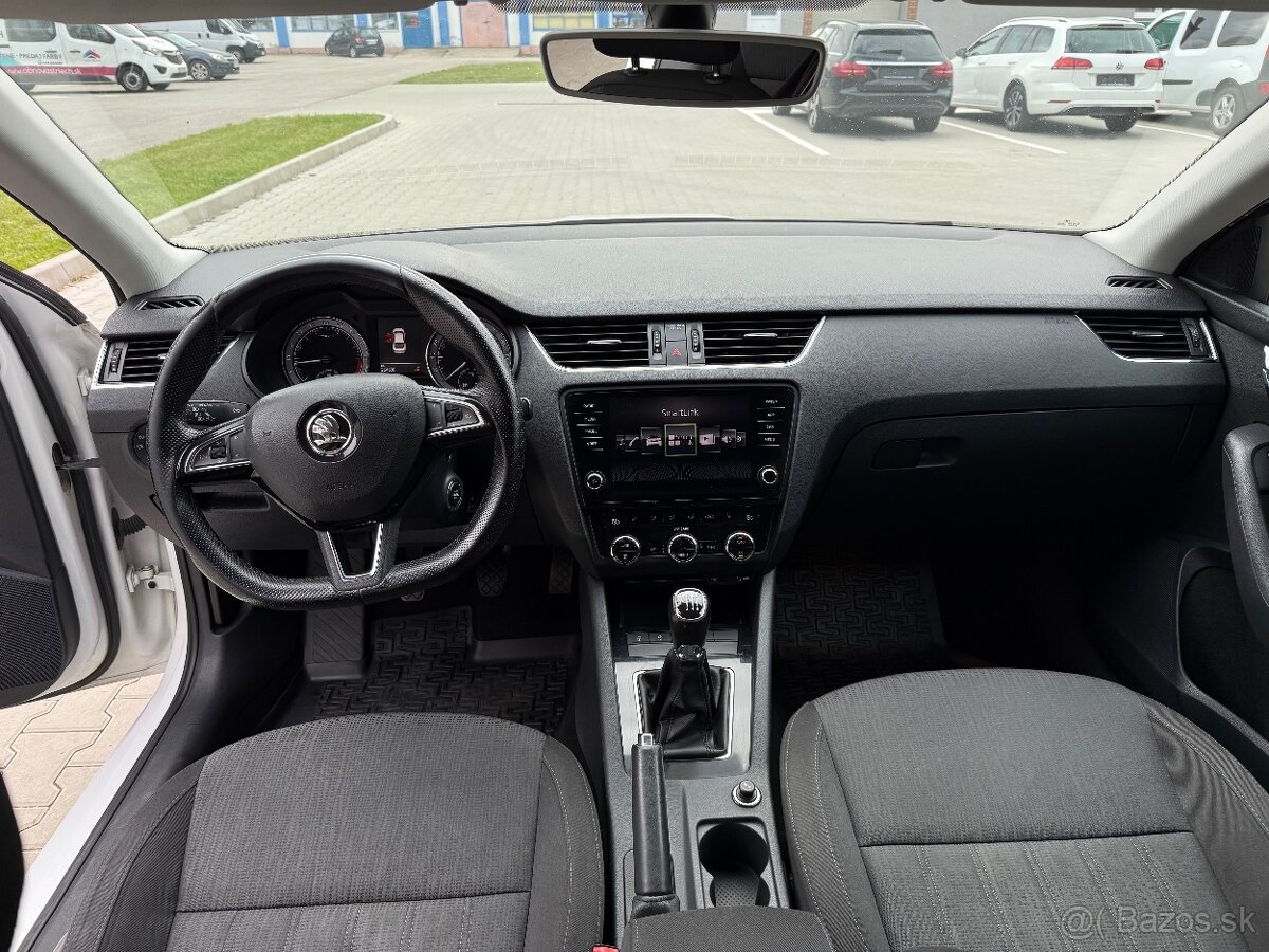 SKODA OCTAVIA 2.0TDI - 9