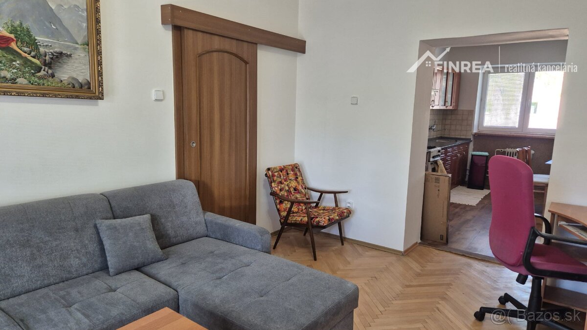 Rent an apartment in Martin - 9