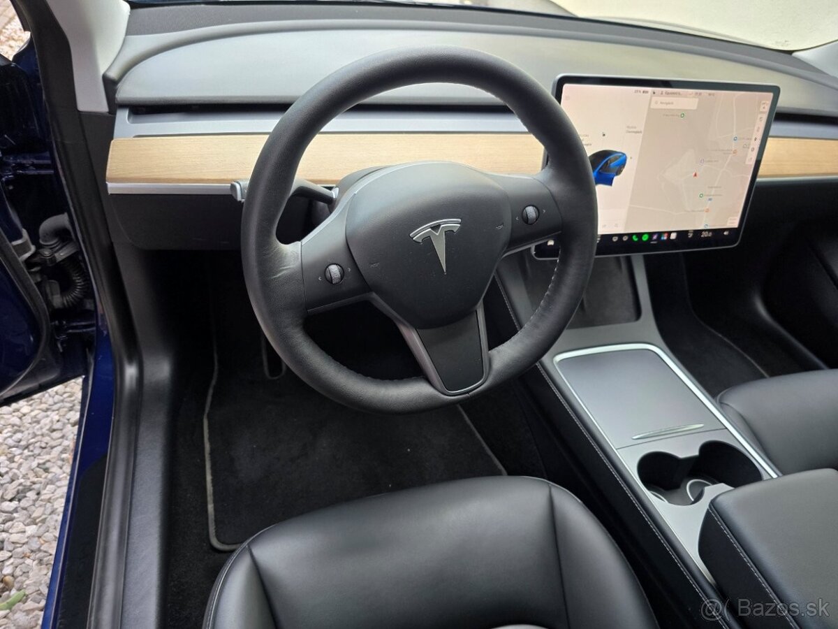 Tesla Model 3 Long Range 366kw, Mesačne: 393€ - 9