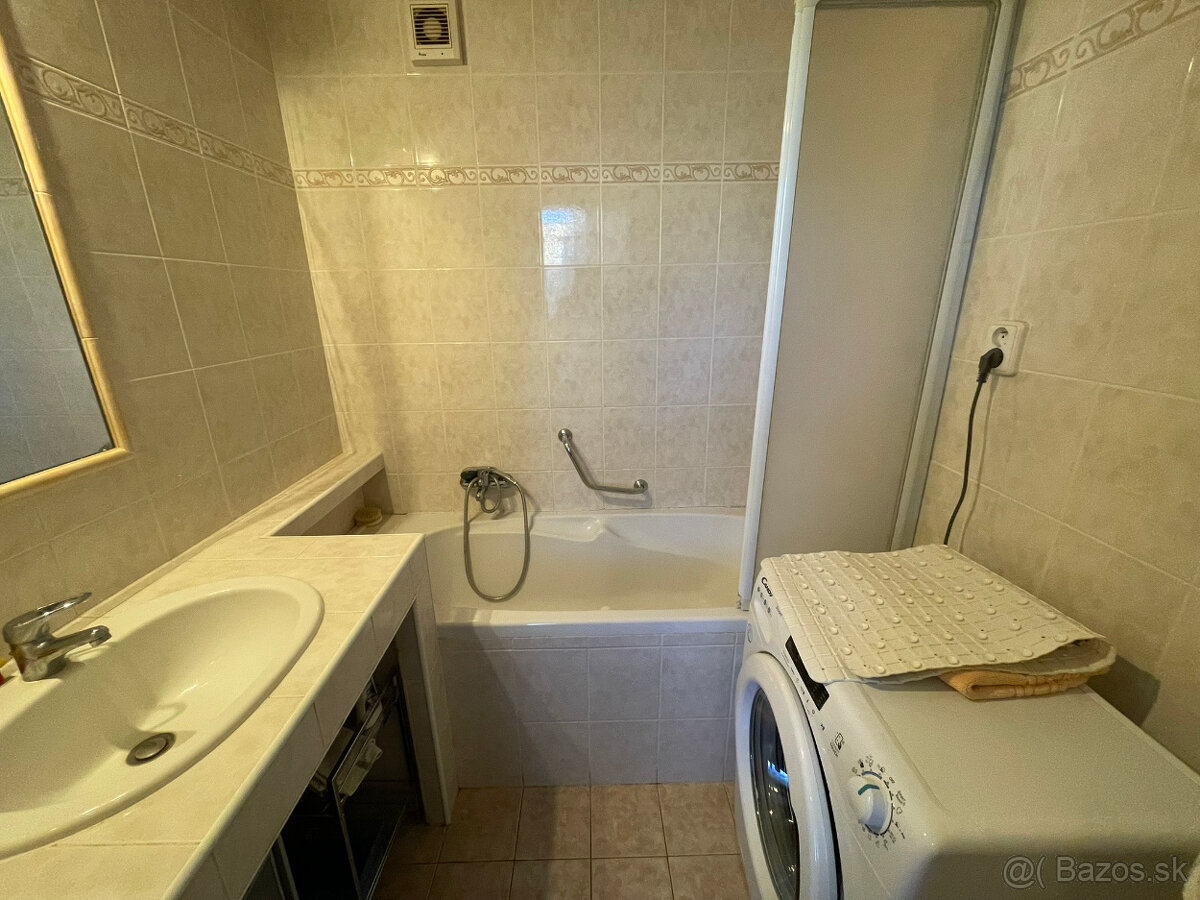 Predaj 3 izbový byt 73m² -ul Nešporova Šaľa - 9