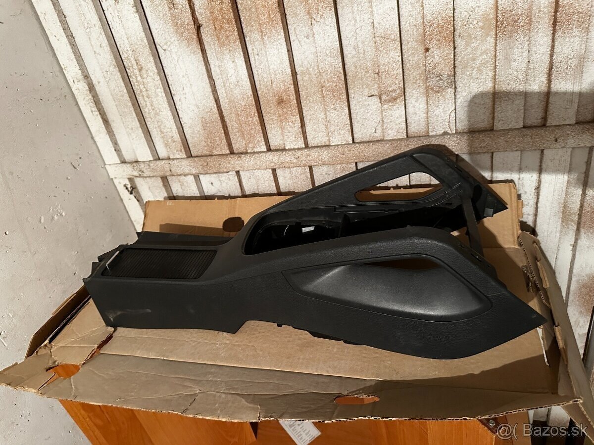 Stredový panel, tunel golf 5 combi 2009 diely - 9