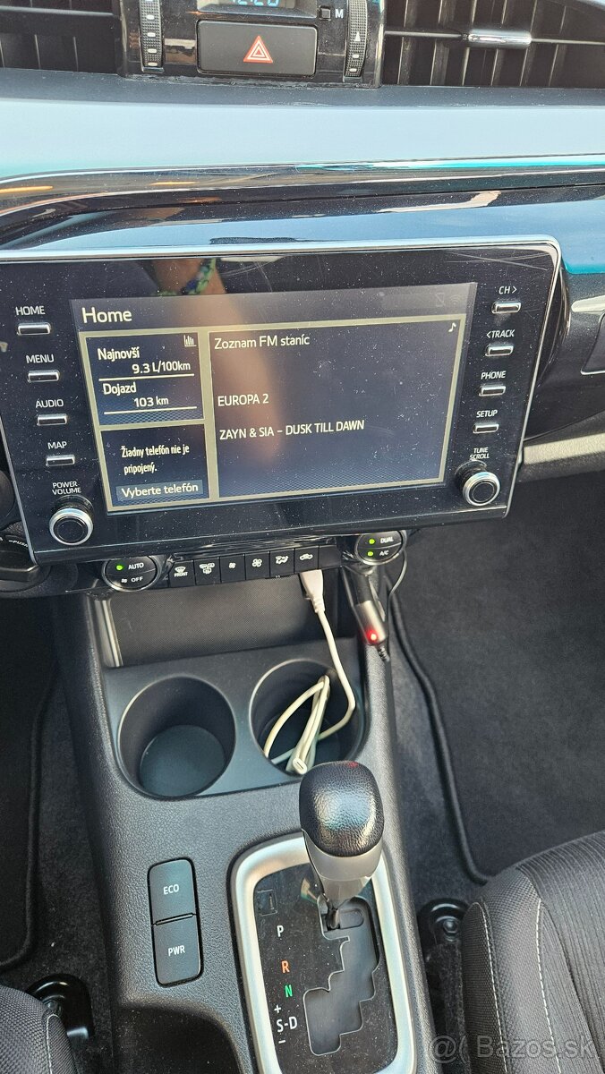 Toyota Hilux DC 2.8 I D-4D Active PLUS 4x4 A/T - 9