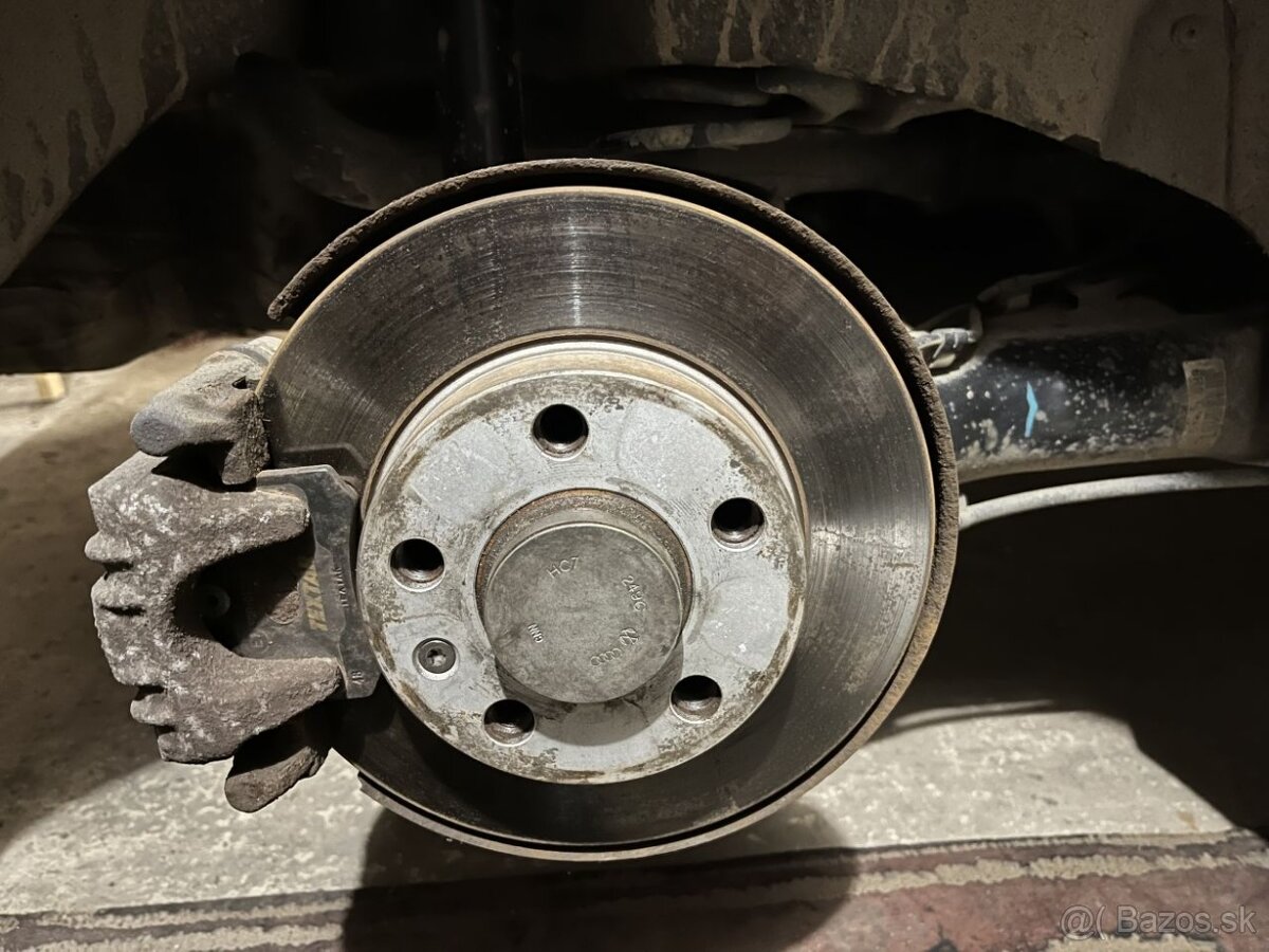 Audi A1 Attraction 1.6 TDI 77kW - 9