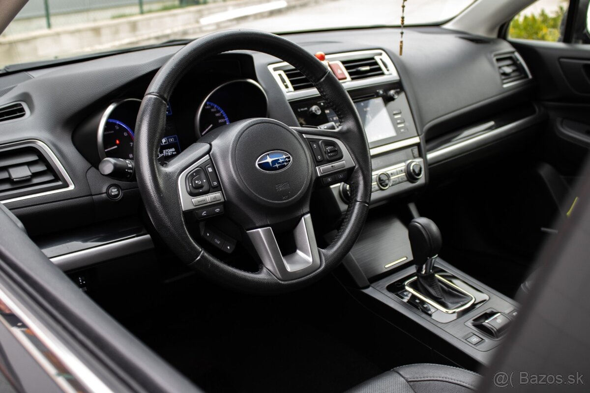 Subaru Outback 2.5i ES Comfort CVT - 9