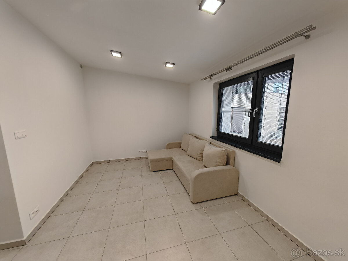 2 izbový byt na prenájom PB ihneď voľný - 9