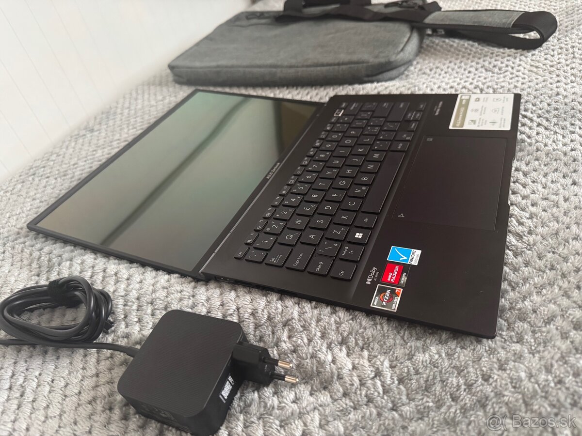 ASUS Zenbook 14 OLED UM3402YA, perfektný stav + obal - 9