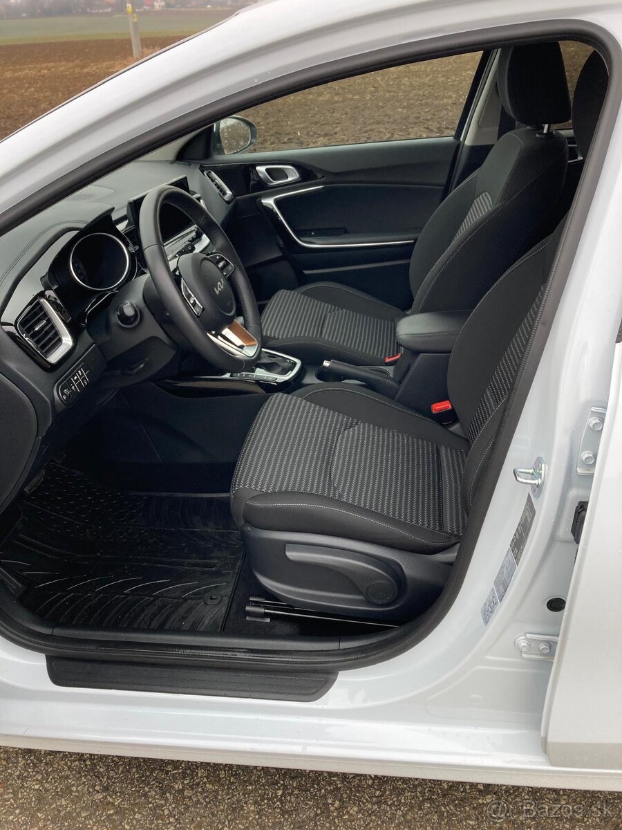 KIA Ceed SW 1.5 T-GDI Gold AUTOMAT - 9