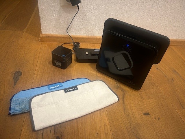 Robotický mop iRobot Braava 380 - 9