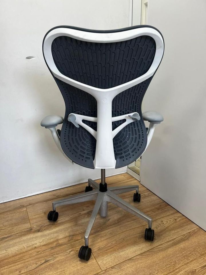 Herman Miller Mirra 2 (Butterfly) - 9