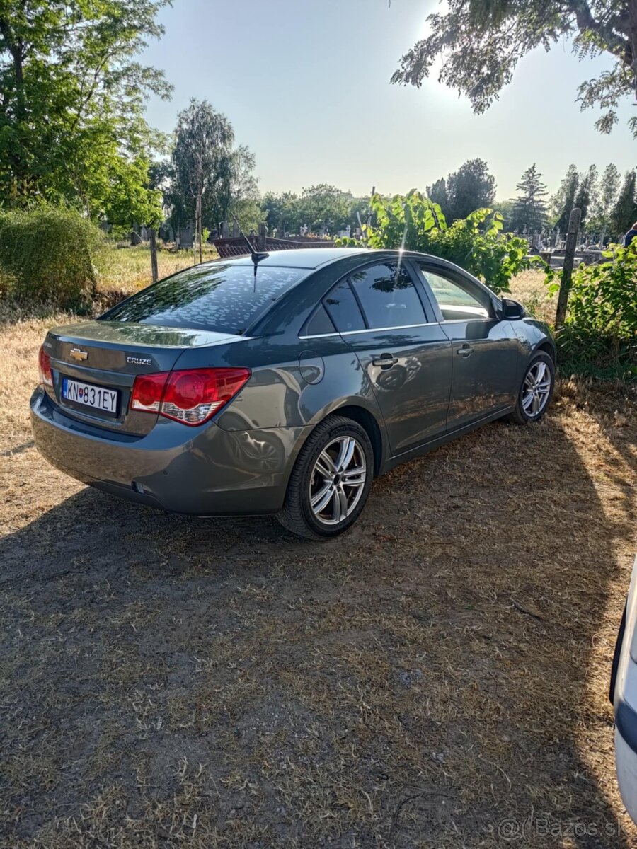 Chevrolet cruze - 9