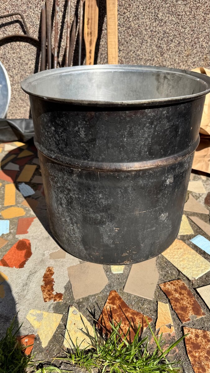 Ňerezový a aluminiovy kotlík - 9