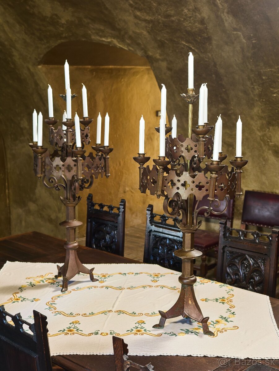 Monumentálne párové neogotické bronzové svietniky - výška 10 - 9