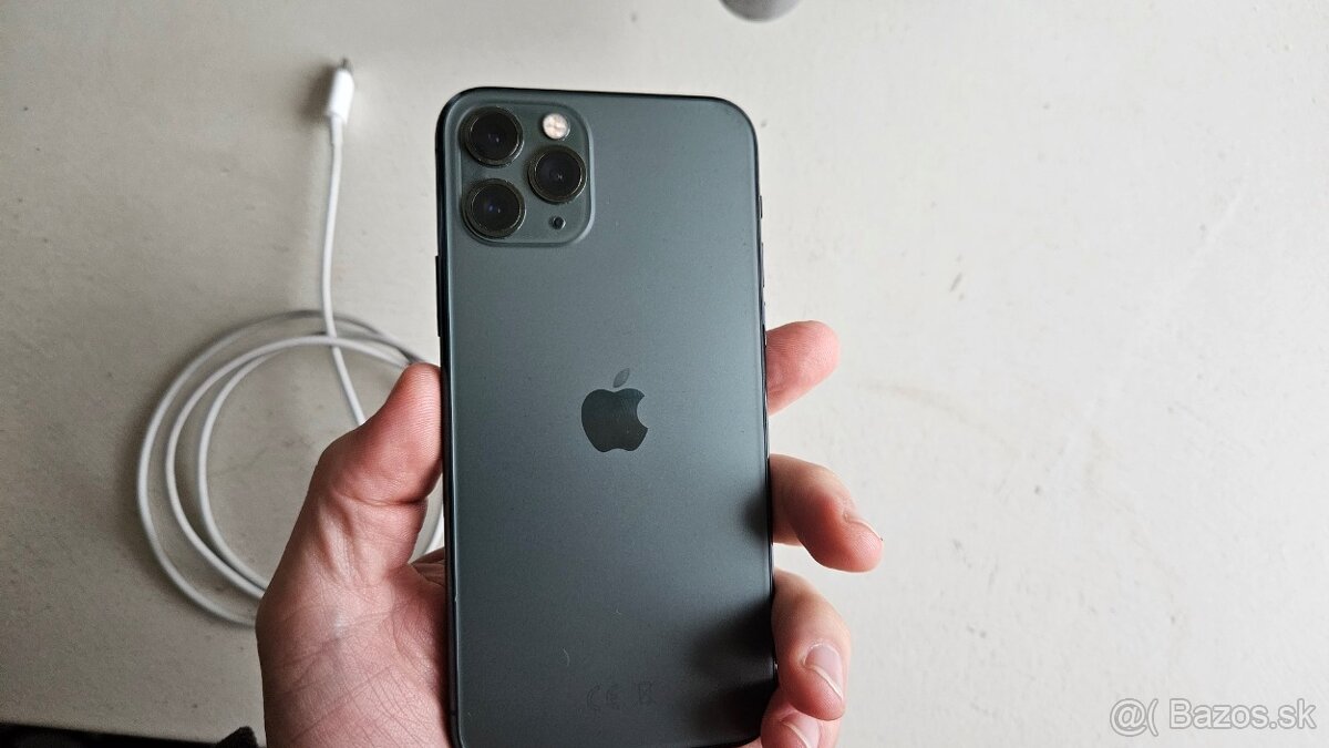 Apple iPhone 11 Pro 64GB - puknutý - 9