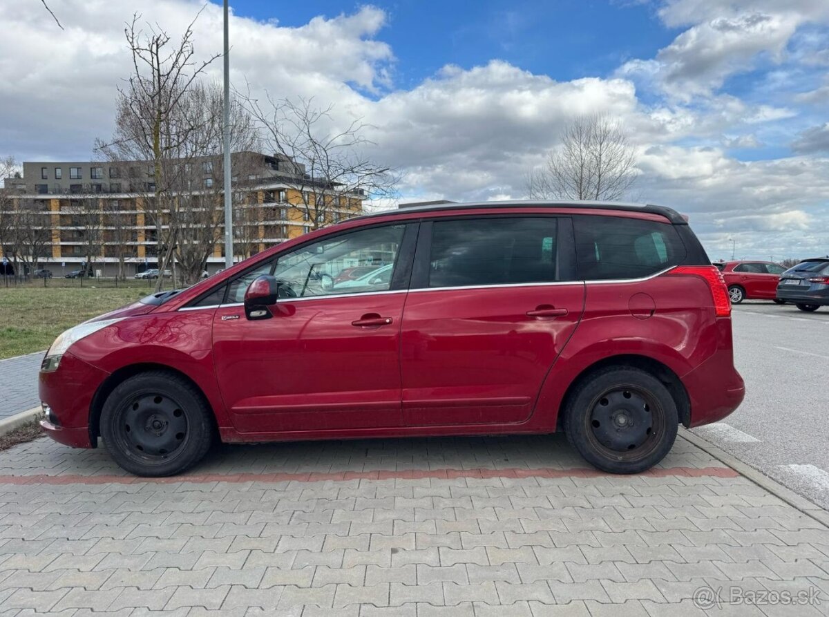 Peugeot 5008 1.6 HDI - 9