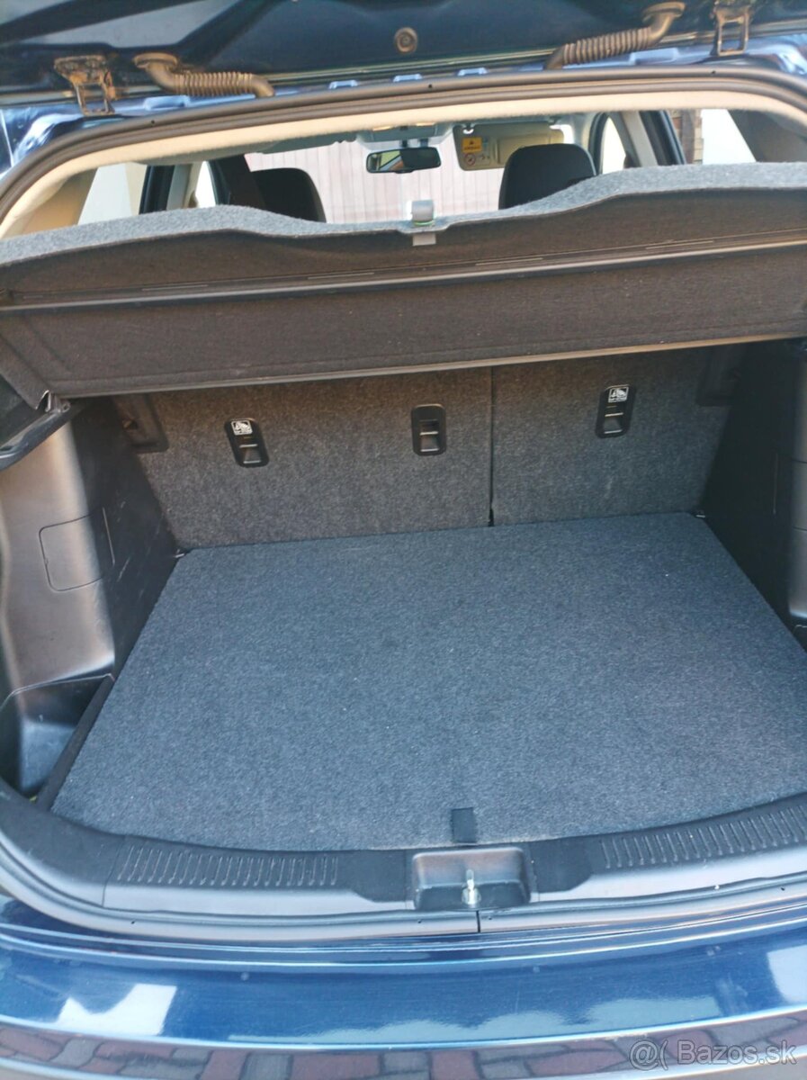 predám suzuki sx4 s-cross - 9