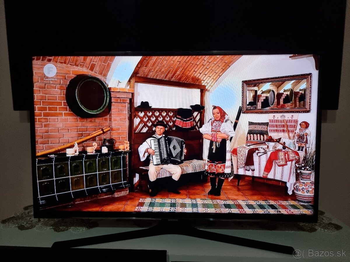 Predám LED TV SAMSUNG UE32F4000AW HD - 9