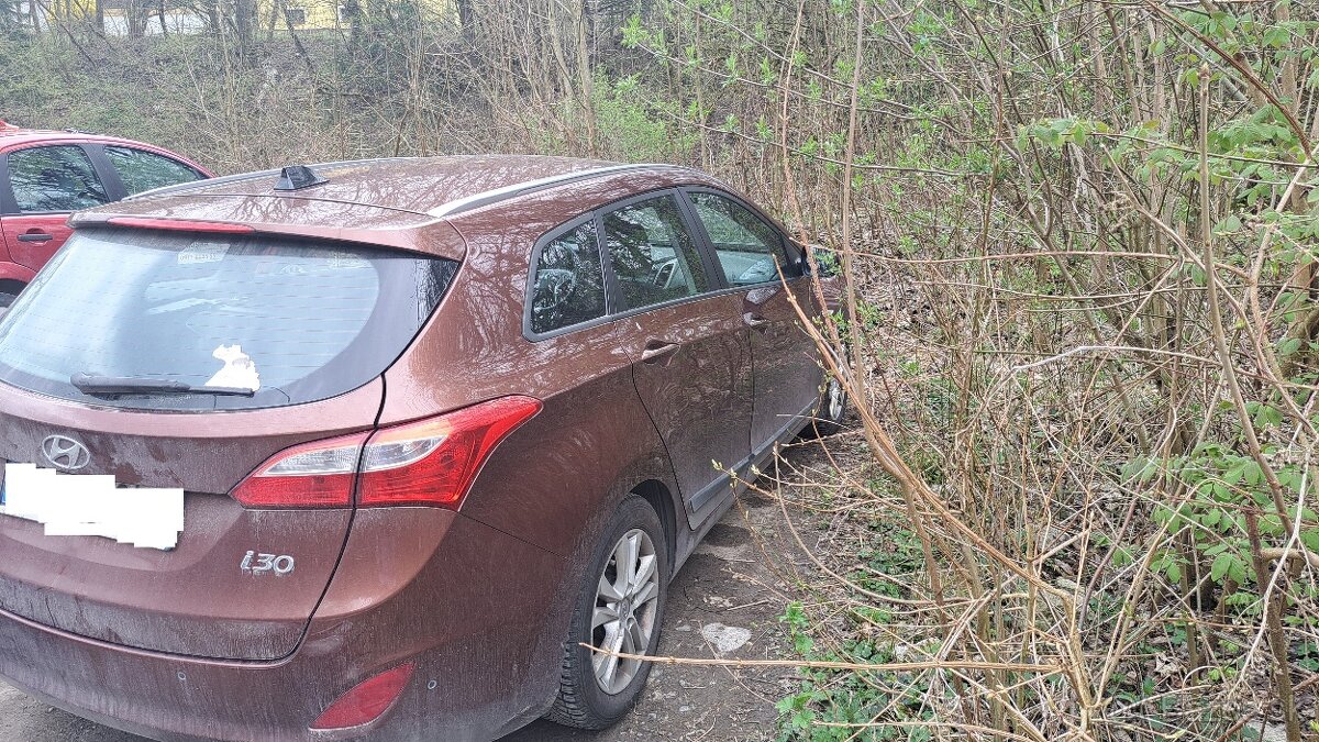 Hyundai i30 - havarované - 9