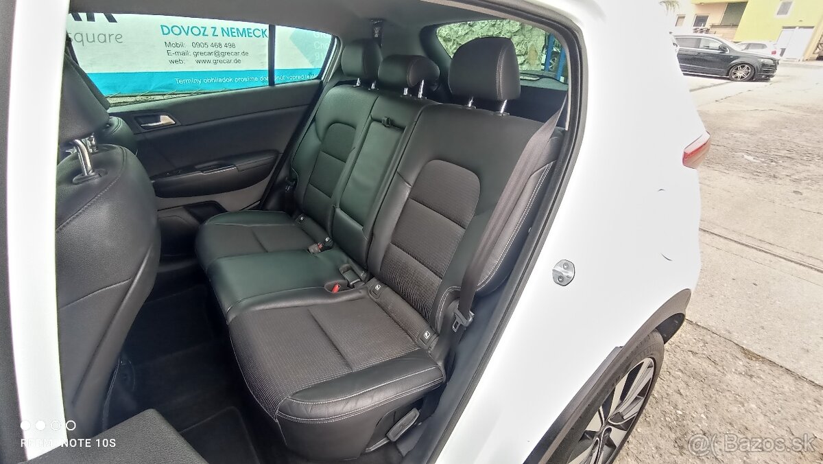 KIA SPORTAGE 2,0 CRDI AWD A/T PLATINUM - 9