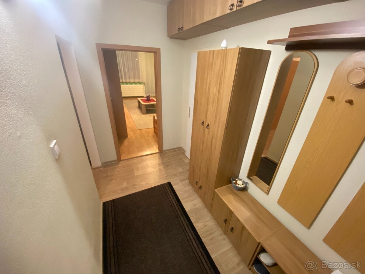 Ubytovanie Levice - Apartmán v meste - 9