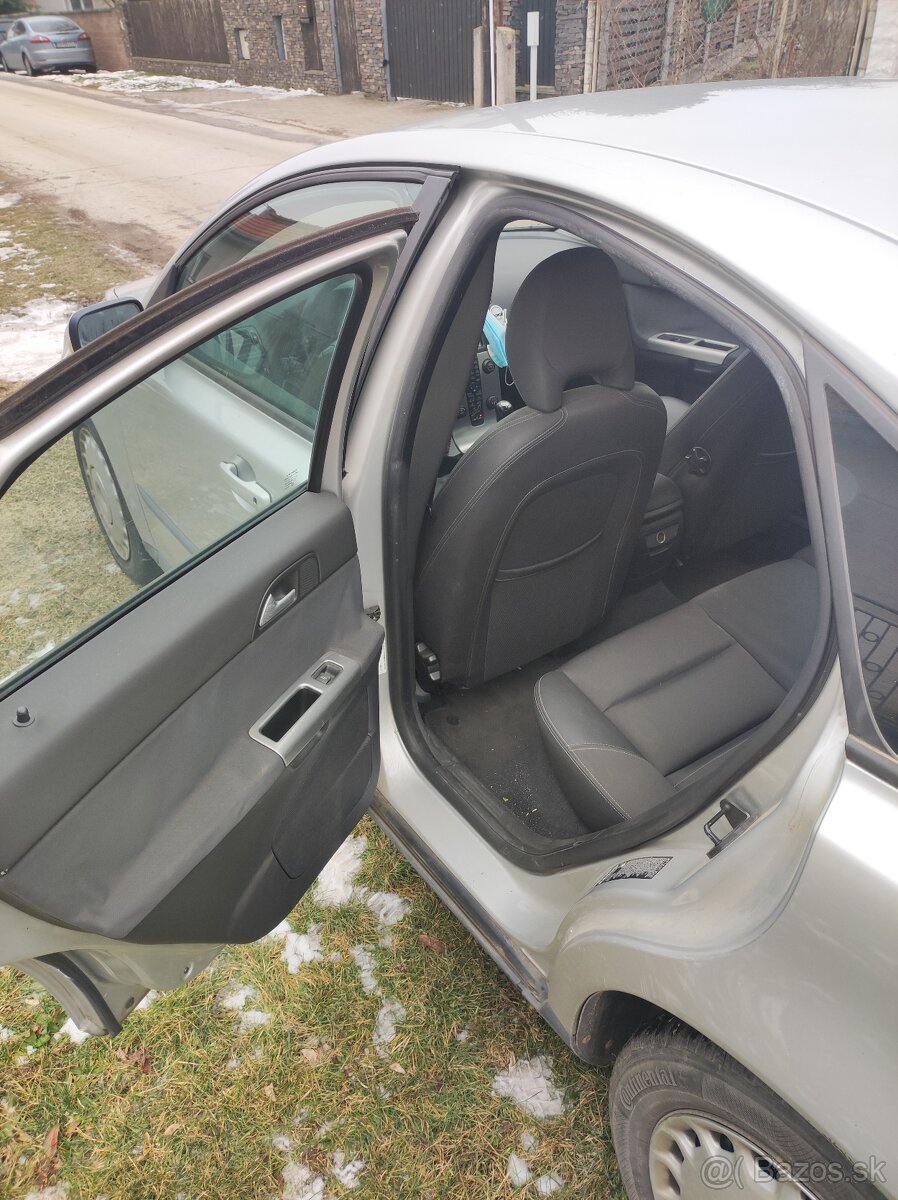 Volvo s40 2.0L diesel - 9