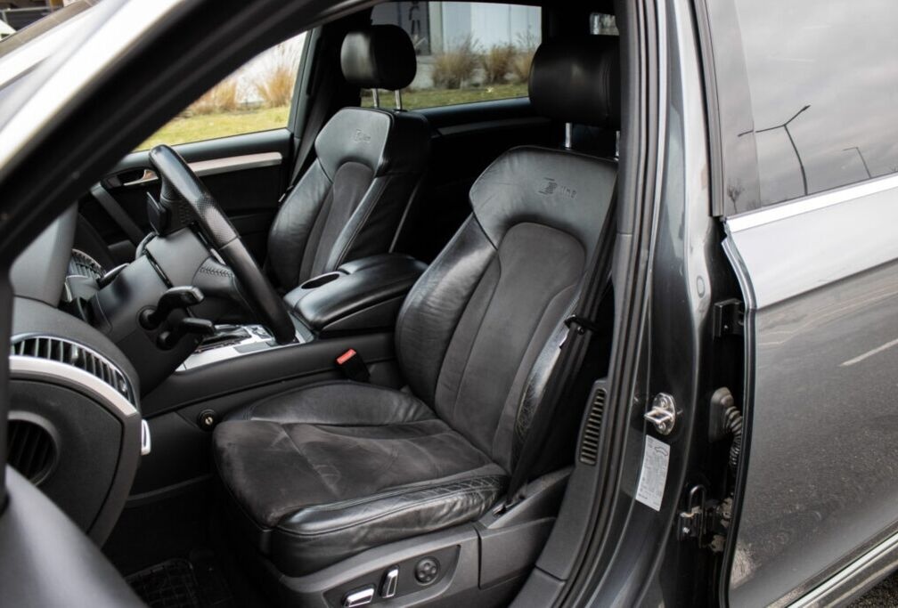Audi Q7 3.0 TDI quattro Tiptronic S-line (2011) - 9