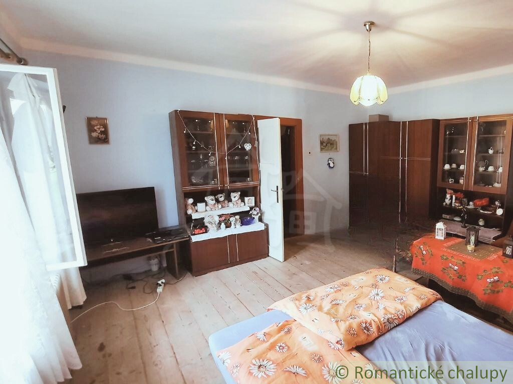 Rodinný dom v obci Kunešov - v tichej lokalite Kremnickýc - 9