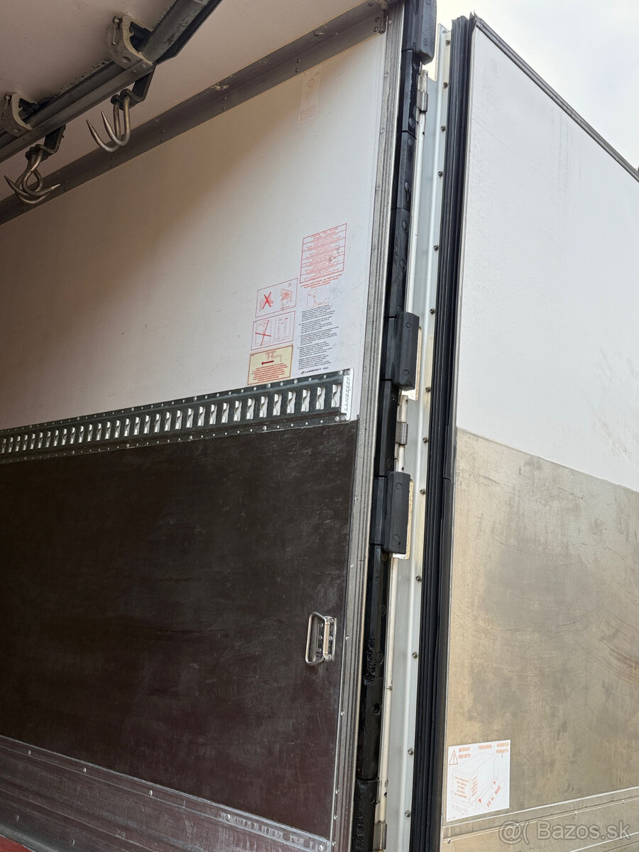 Renault Trucks D 8 250 Carrier Xarios 350 - 9