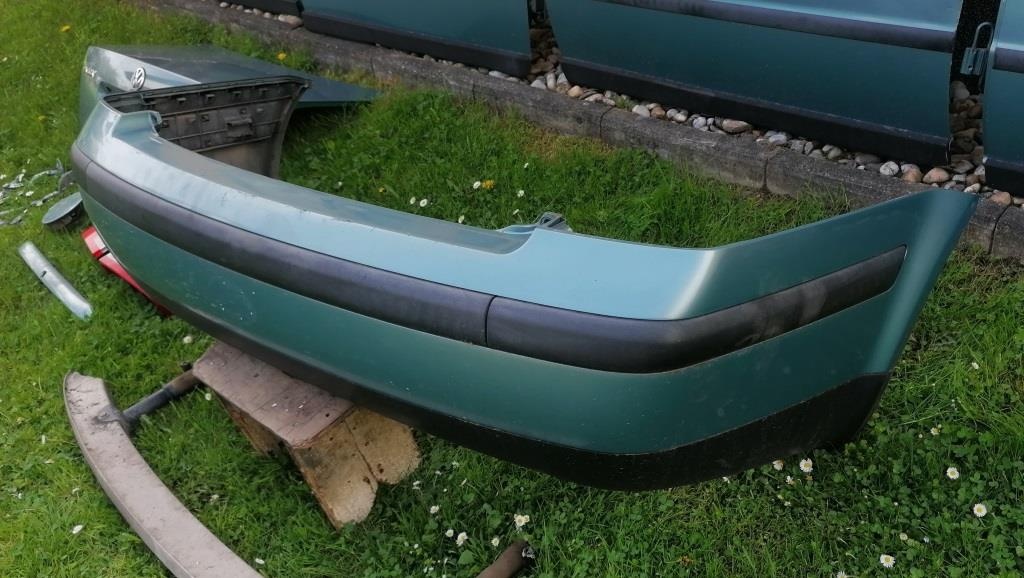 Volkswagen Passat B kufor naraznik dvere - 9