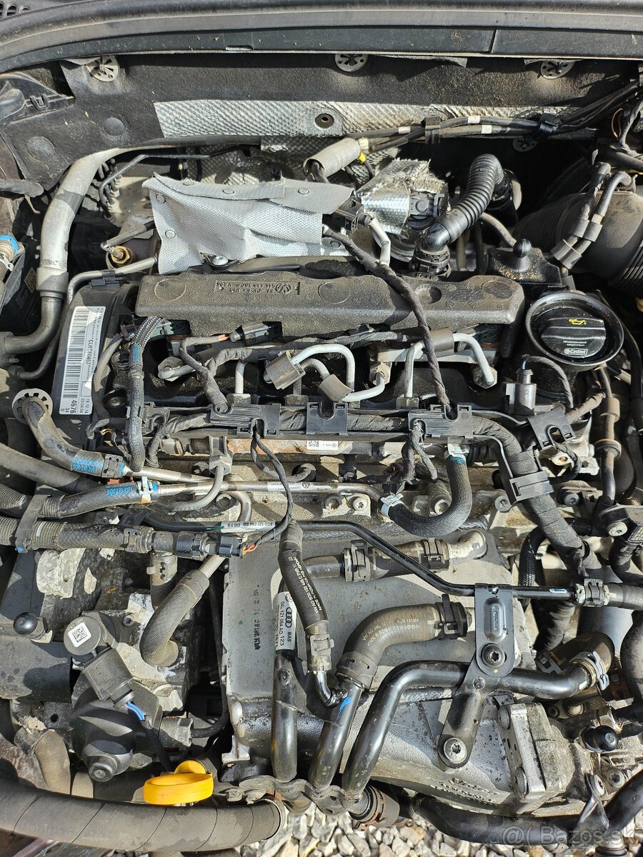 Rozpredám Škoda Octavia 3 predfacelift 1.6TDI CLHA ,DSG - 9