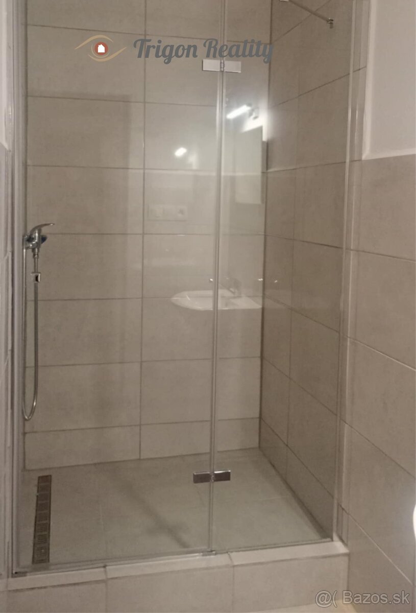 2 izbový novorekonštruovaný byt Komárno Cintorínsky Rad - 9