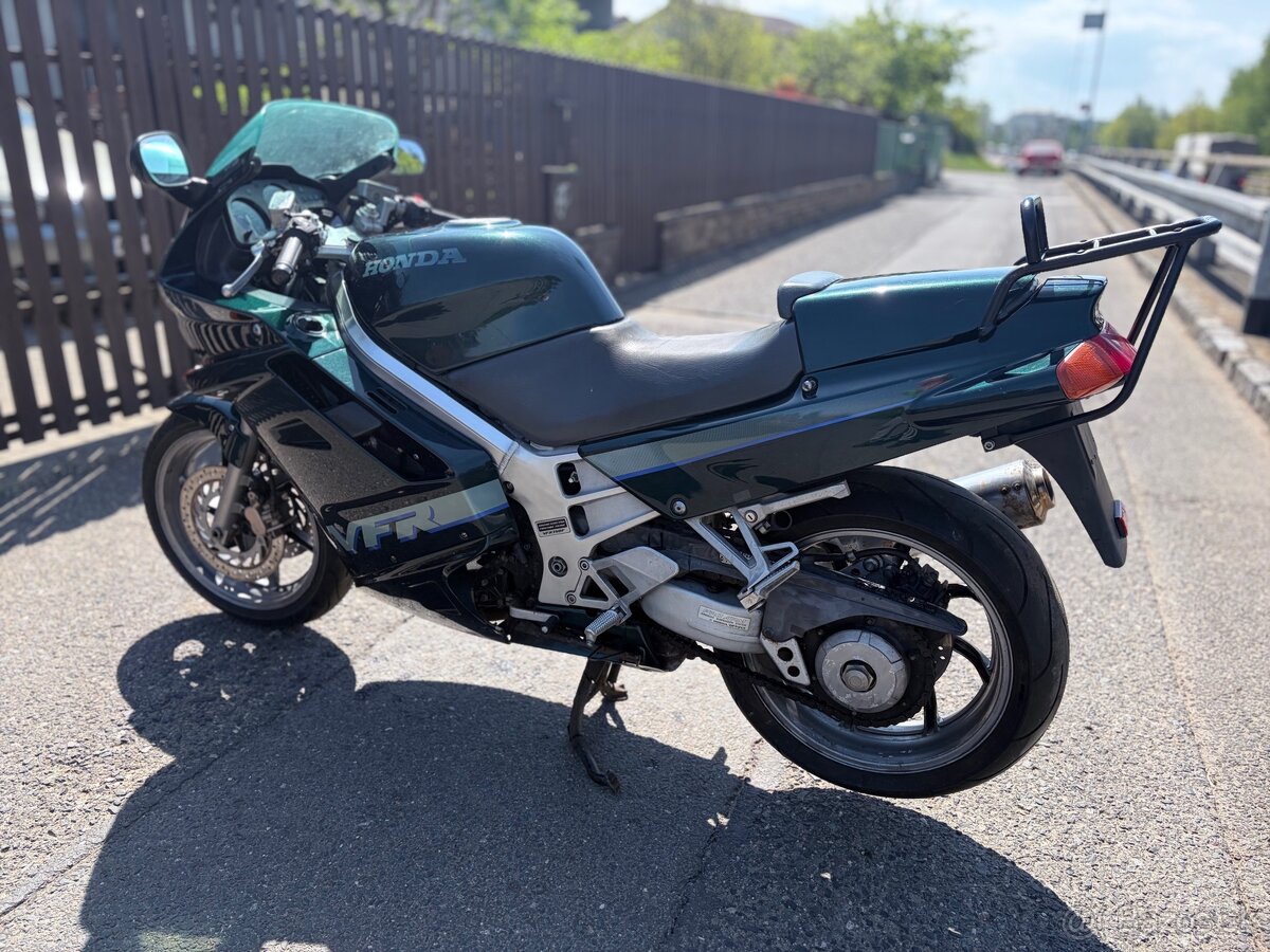 Honda Vfr 750 rc36 - 9