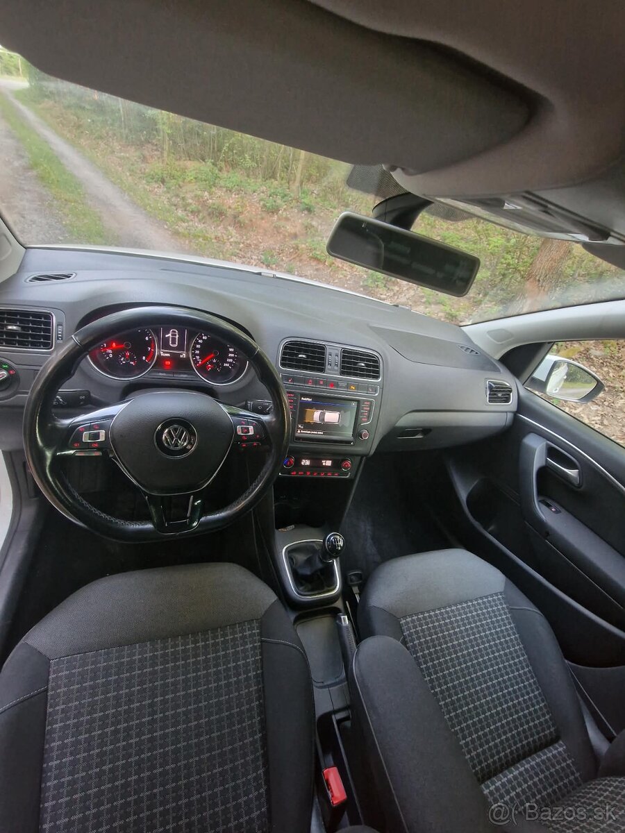 Volkswagen Polo 1.2 TSI R - Line - 9