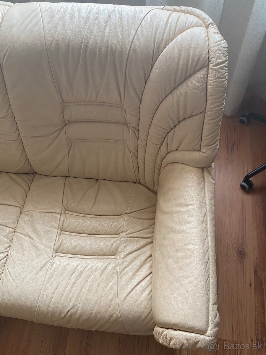 Kožený veľký krémový gauč - 9