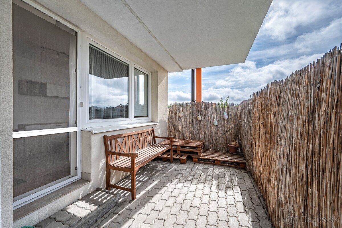 Na predaj veľmi pekný 2-izbový byt s terasou - Svit - 9