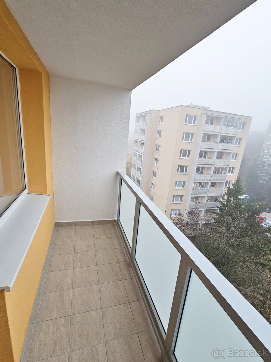 Priestranný 2 izb. byt po modernej rekonštrukcii - Ovručská - 9