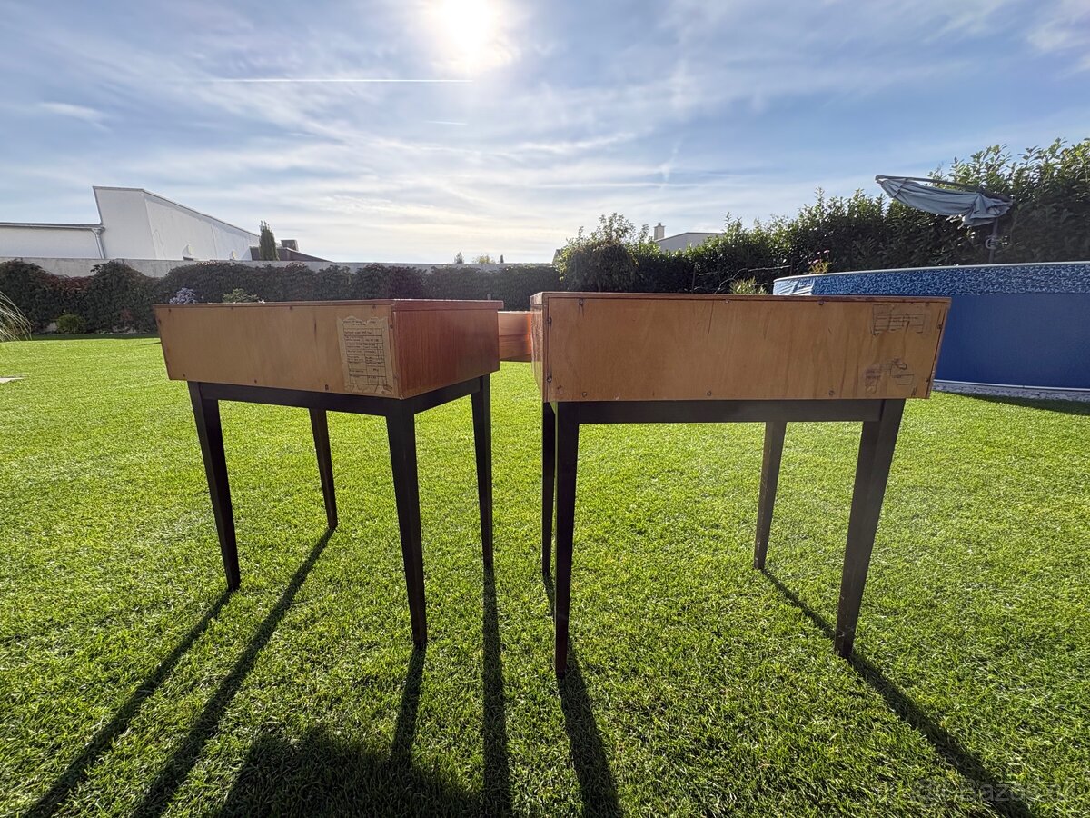 Nočný stolík retro - 9