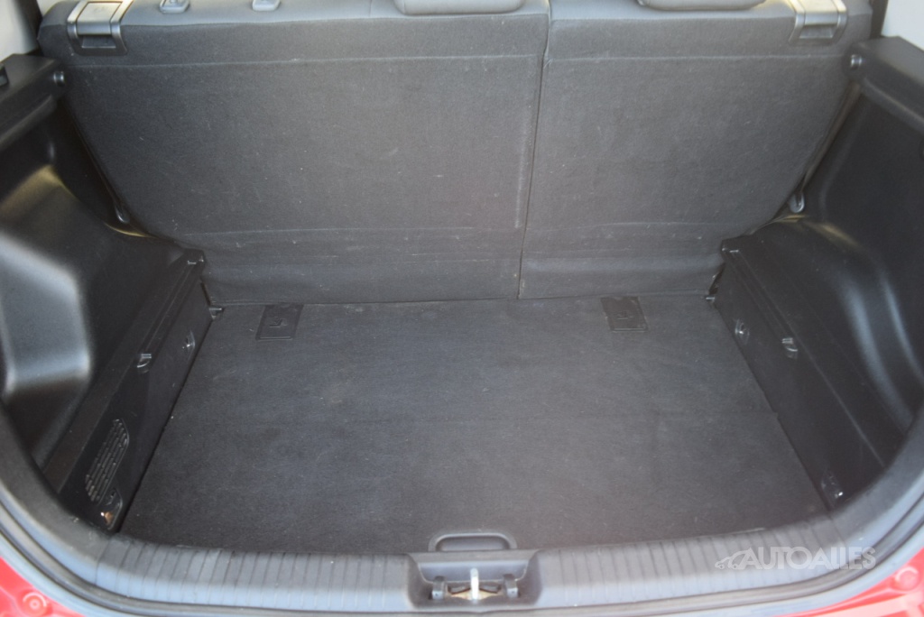 Kia Venga 1,4 i 66 kW - 9